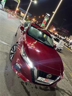 نيسان ألتيما